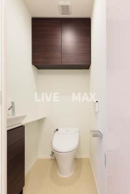 トイレ　※別タイプ参考写真になります。