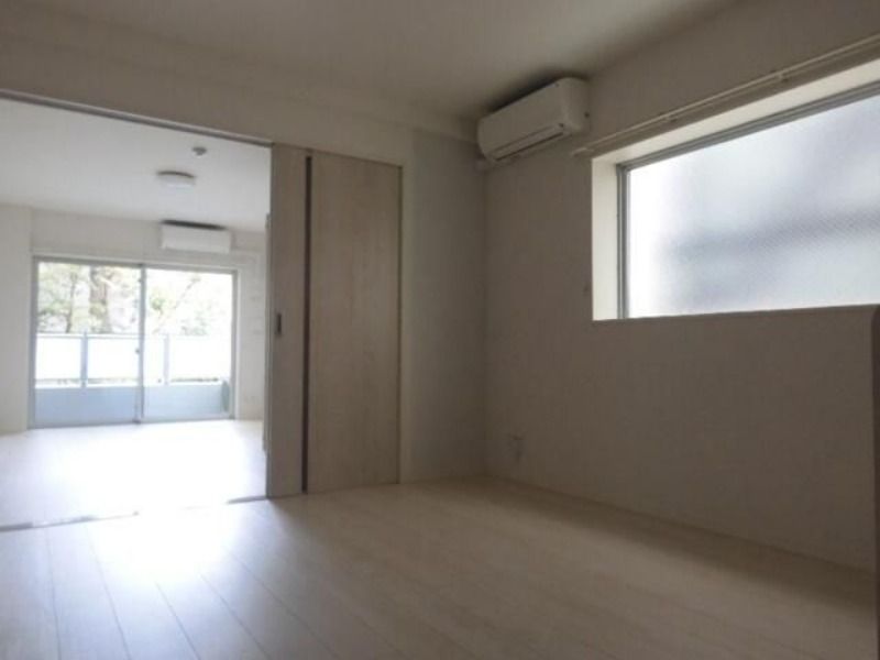 居室・リビング　CREALpremier目黒