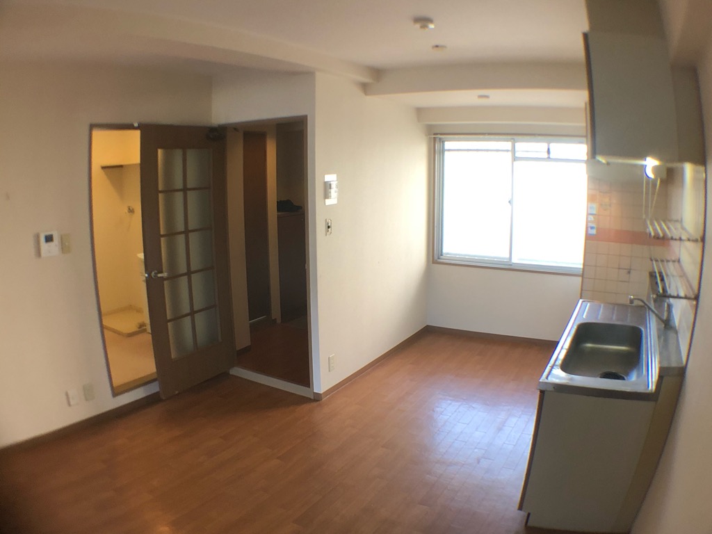 居室・リビング　南向きで明るいお部屋です♪