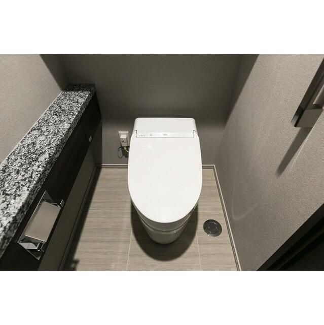トイレ　コンパクトで使いやすいトイレです