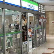 コンビニ　ファミリーマート ニューピア竹芝店（コンビニ）まで327m