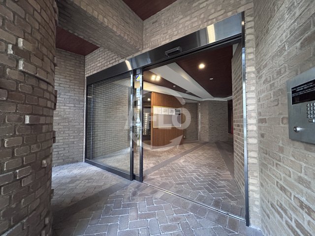 エントランス　フォレステージュ江坂垂水町　エントランス