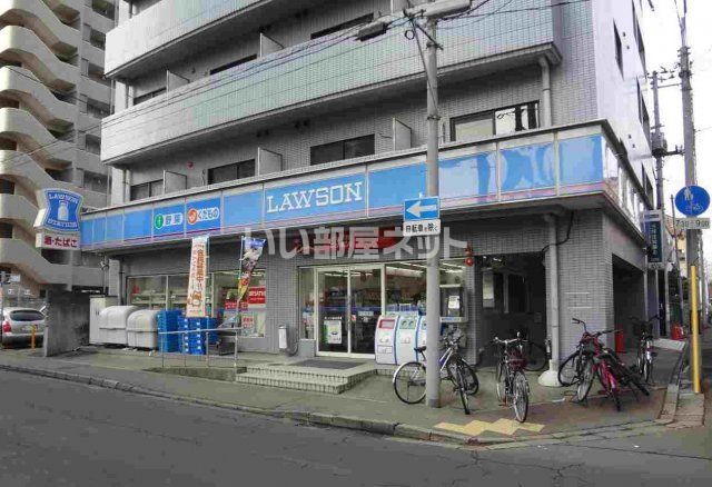 コンビニ　ローソン仙台立町店（コンビニ）まで44m