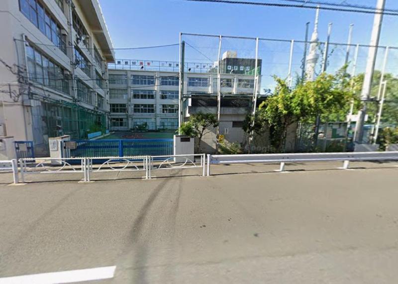 小学校　外手小学校（小学校）まで650m