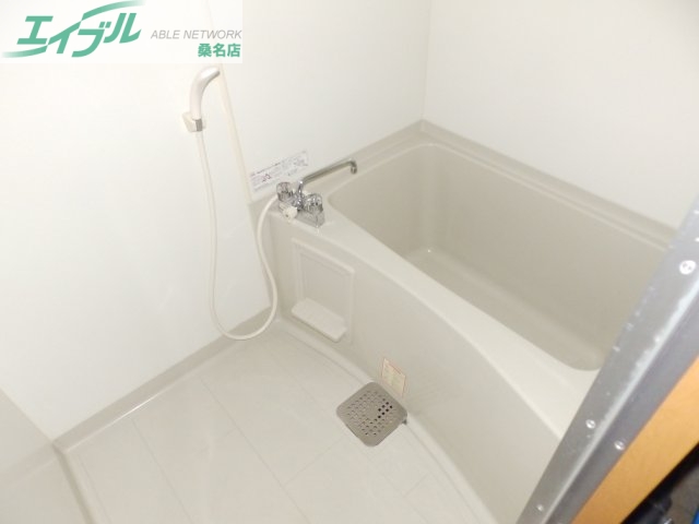 バス・シャワールーム　同タイプの部屋写真です。