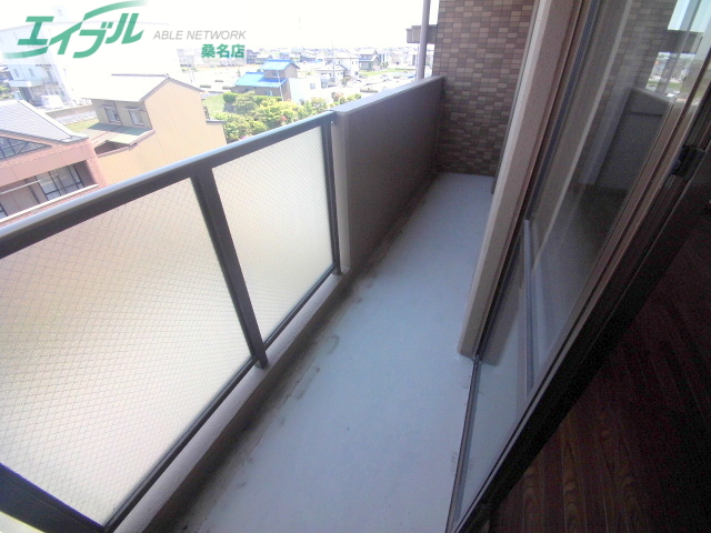 バルコニー　同タイプの部屋写真です。