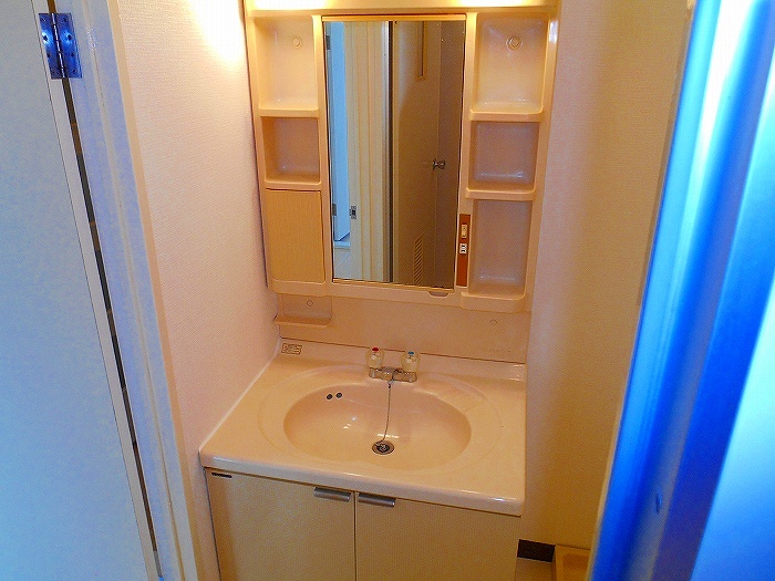 洗面設備　同物件別部屋参考写真です