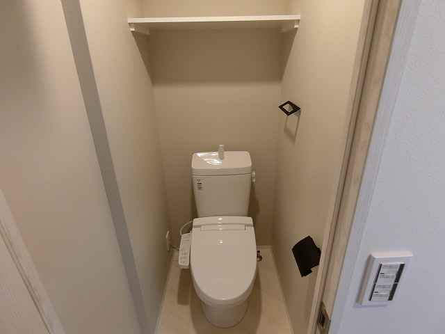 トイレ　ディクス大阪城EASTレジデンス　トイレ