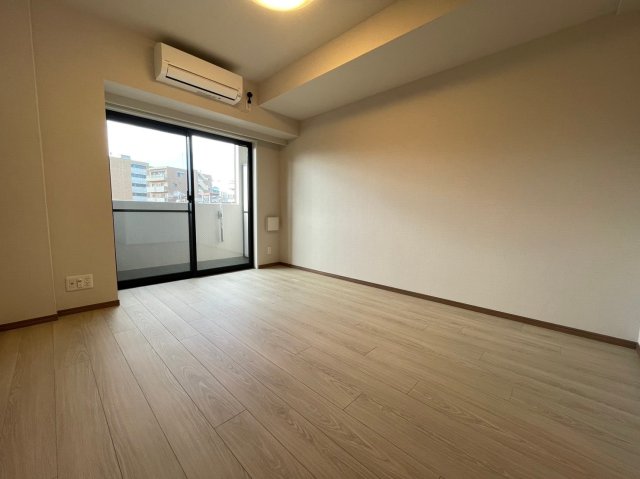 居室・リビング　ゆったり過ごせる居間です