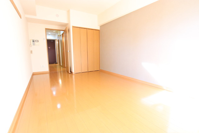 その他部屋・スペース　【洋室９．１帖】明るいお部屋です♪