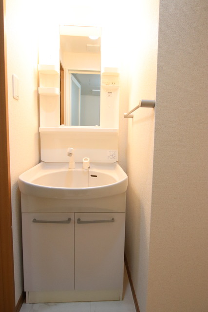 洗面設備　◆シャワー付洗面化粧台◆