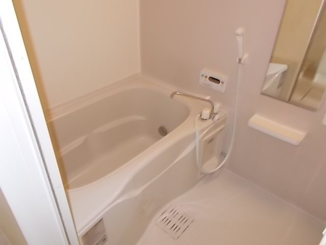 バス・シャワールーム　日々の疲れを癒すお風呂付です