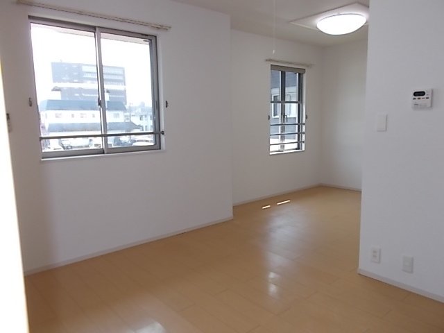 居室・リビング　ゆったりとした居間です