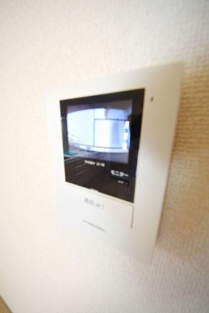 セキュリティ　★安心のモニター付きインターホンです★