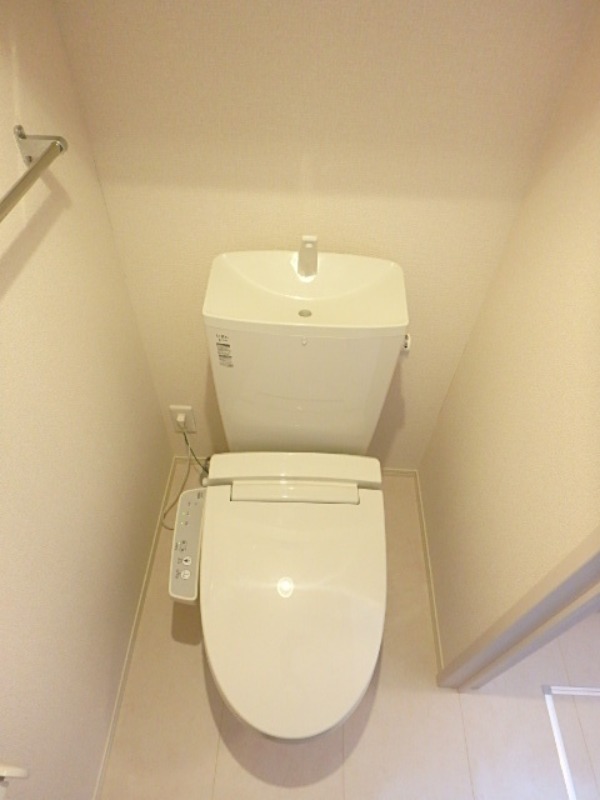 トイレ　図面と現状に相違がある場合には現状を優先