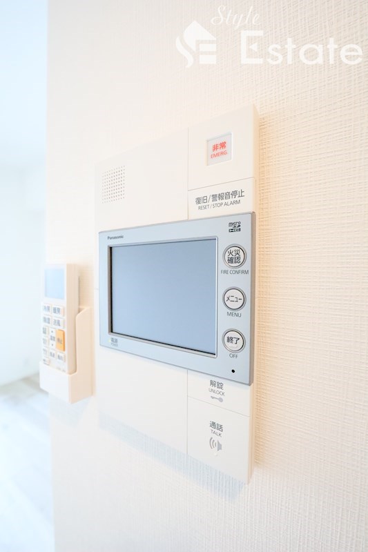 セキュリティ　モニター付きインターホン