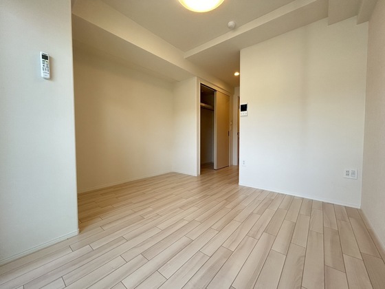 居室・リビング　※別部屋の写真です