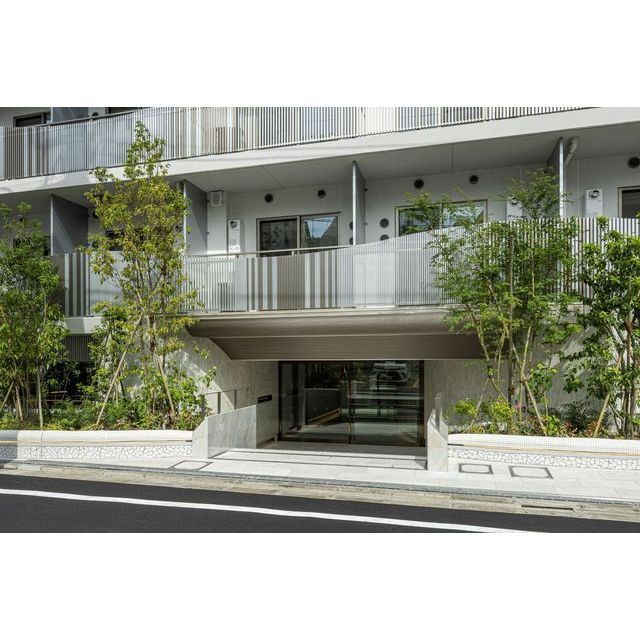 建物外観　エントランス外観　2023年11月撮影