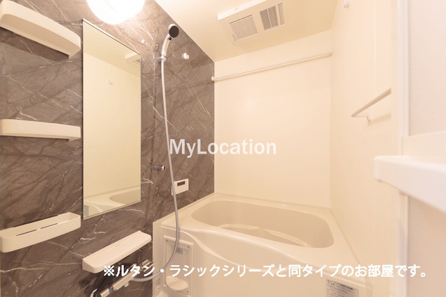 バス・シャワールーム　☆リラックスできるお風呂空間です☆