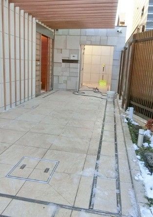 エントランス　毎日通るエントランスはこのようになっています♪