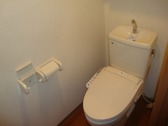 トイレ　シャワー付トイレ
