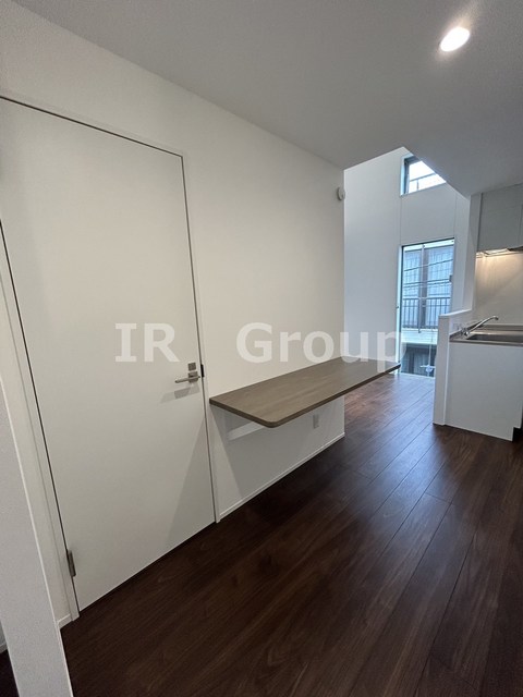 収納　カウンター付き