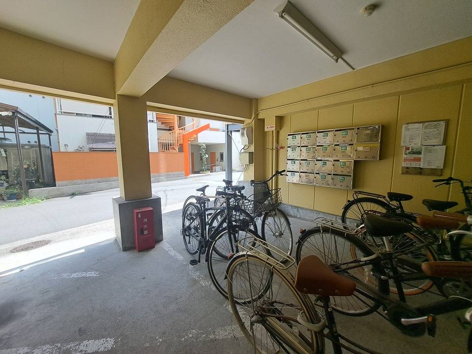 エントランス　メールBOX