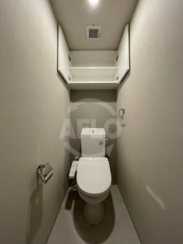 トイレ　アーバネックス新町　温水洗浄便座