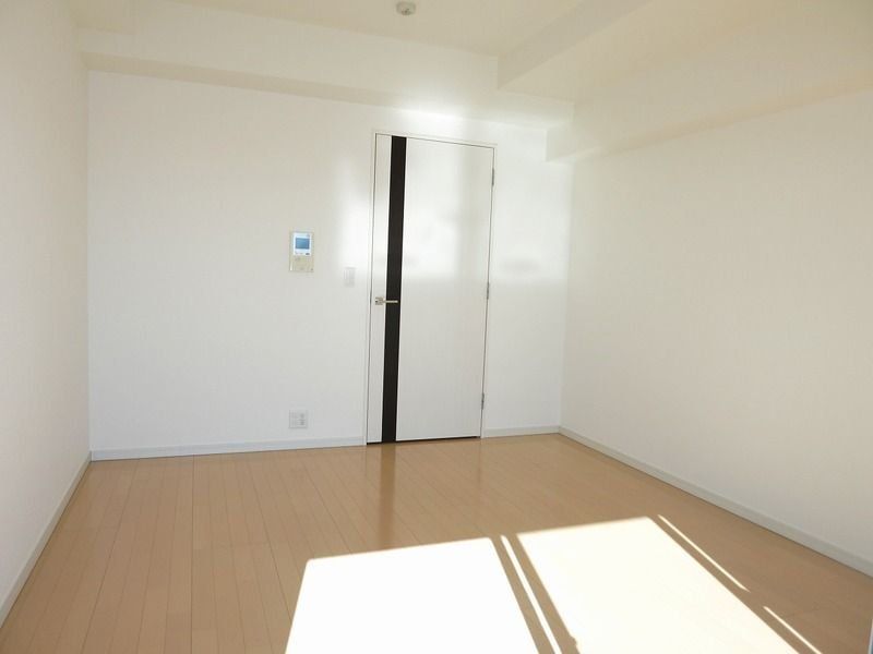 その他部屋・スペース　落ち着いて過ごせるお部屋なので、寝室にいかがでしょうか