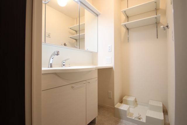 洗面設備　※別室の参考写真の為、現況優先です。