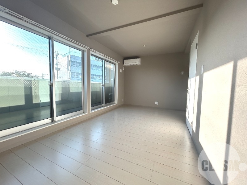 居室・リビング　洋室広々♪