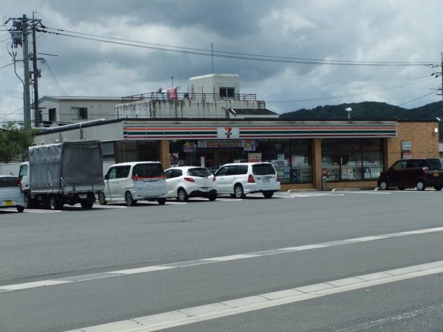 コンビニ　セブン－イレブン　津山院庄店（コンビニ）まで581m