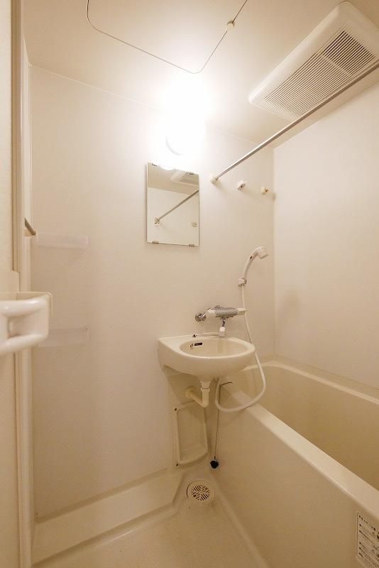 バス・シャワールーム　（別タイプ参考写真）アクアリガーレ西日暮里WEST　荒川区西