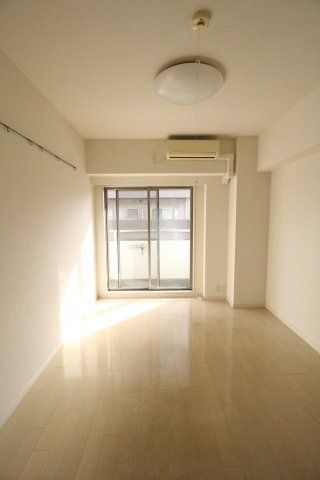 居室・リビング　（別タイプ参考写真）アクアリガーレ西日暮里WEST　荒川区西