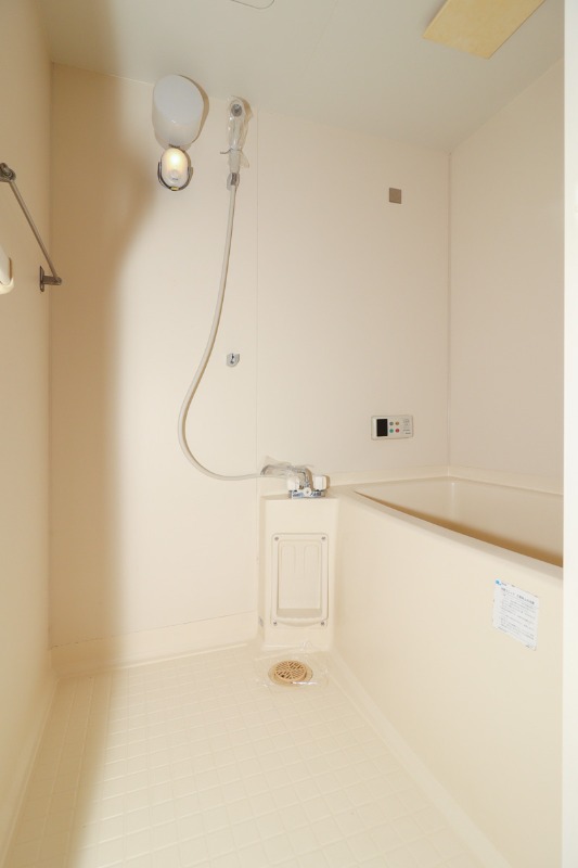 バス・シャワールーム　図面と現状に相違がある場合には現状を優先