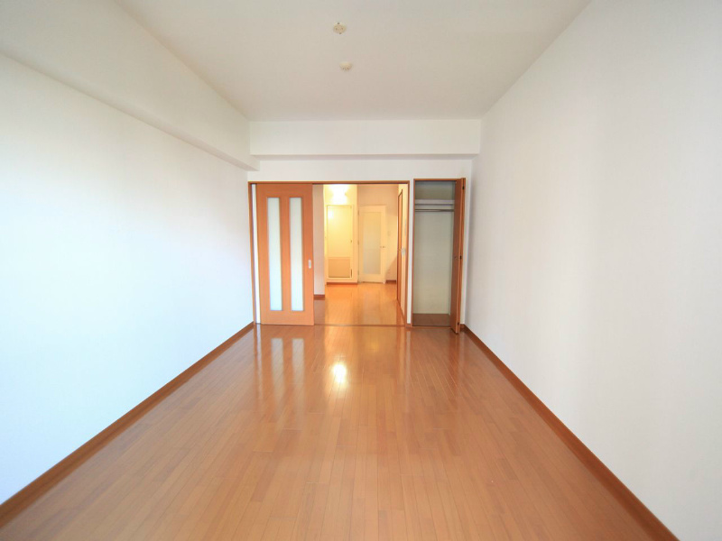 その他部屋・スペース　洋室10帖　クローゼット（収納充実してます）