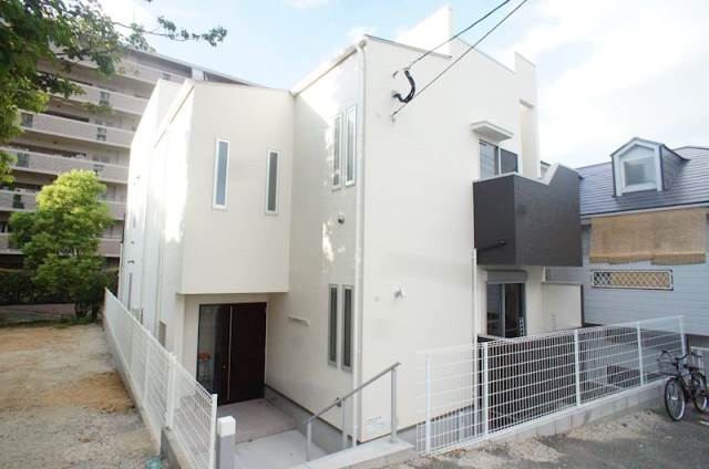 建物外観　同型