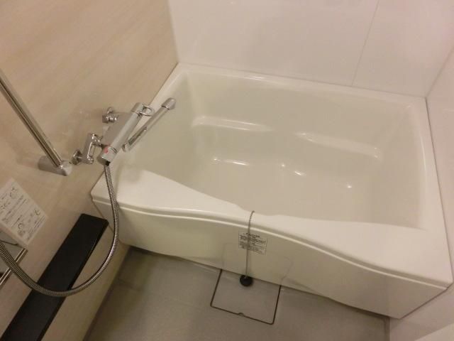 バス・シャワールーム　★浴室乾燥機のゆったりバスです★