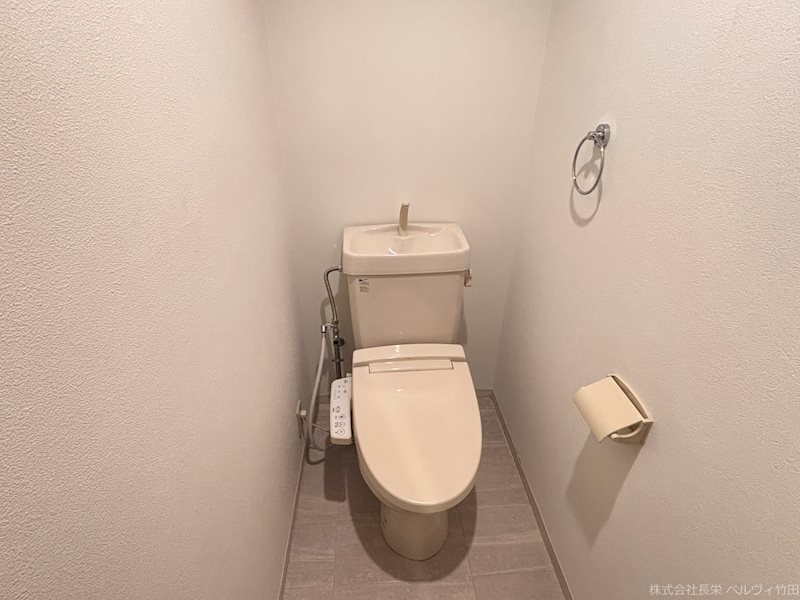 トイレ　※別部屋の写真となります。