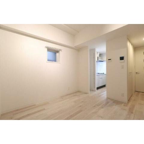 居室・リビング　室内