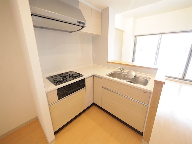 キッチン　Ｌ字型キッチン（ガス3口コンログリル付）対面式キッチン