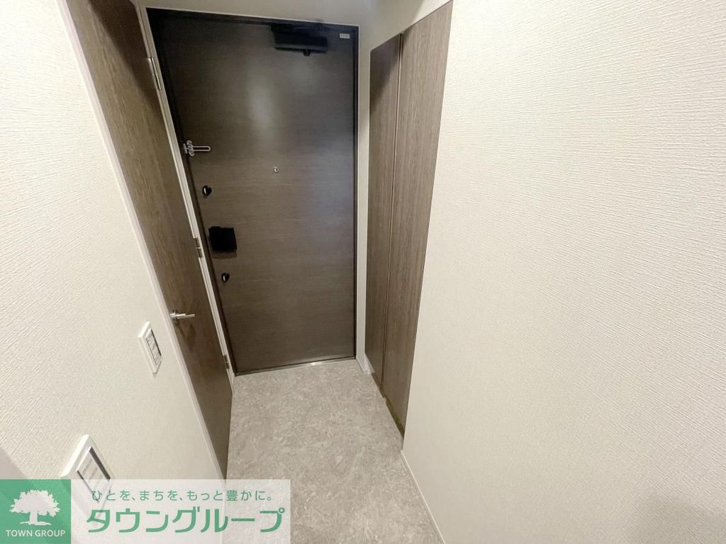 玄関　お部屋探しは株式会社　タウンハウジング　までお気軽にお問合…