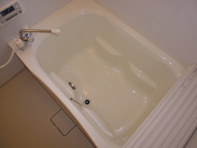 バス・シャワールーム　追い焚きバス