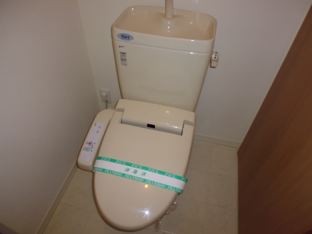 トイレ　シャワー付きトイレ