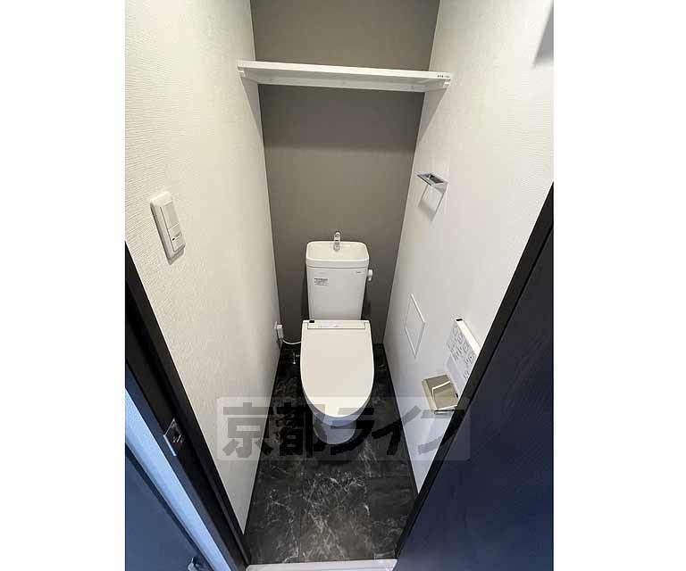 トイレ　ウォシュレット付き