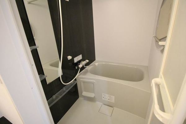 バス・シャワールーム　別部屋参考写真