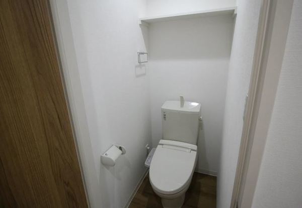 トイレ　別部屋参考写真