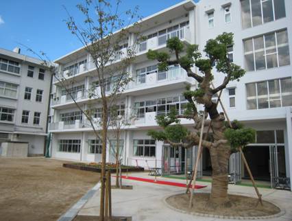 小学校　住道北小学校（小学校）まで321m