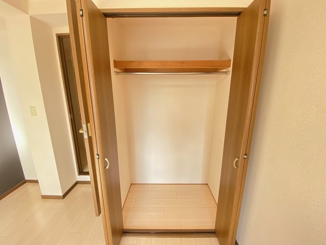 収納　同仕様反転タイプ