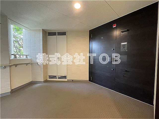 その他　玄関ドア